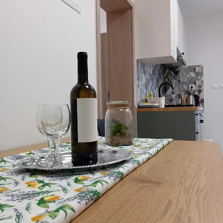 Family Leona דירה