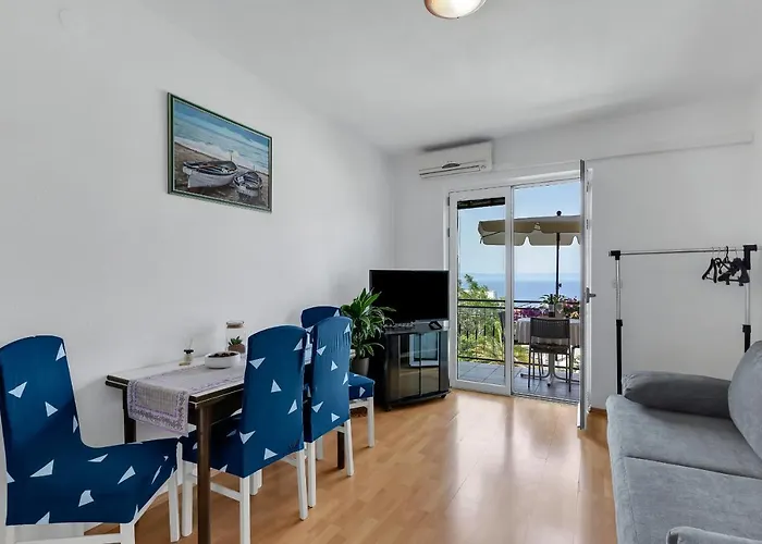 Διαμέρισμα Family Leona