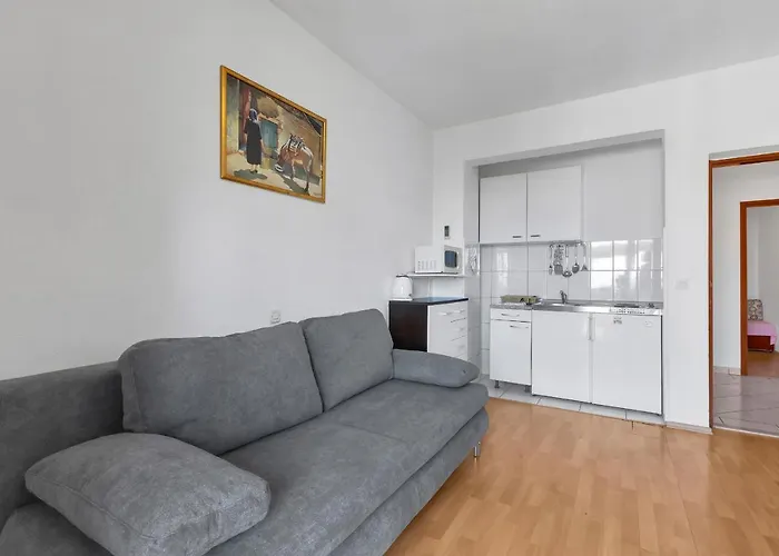 Family Leona Makarská