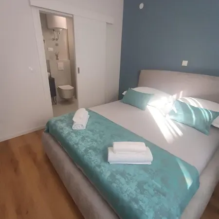 Family Leona Apartment Makarska
